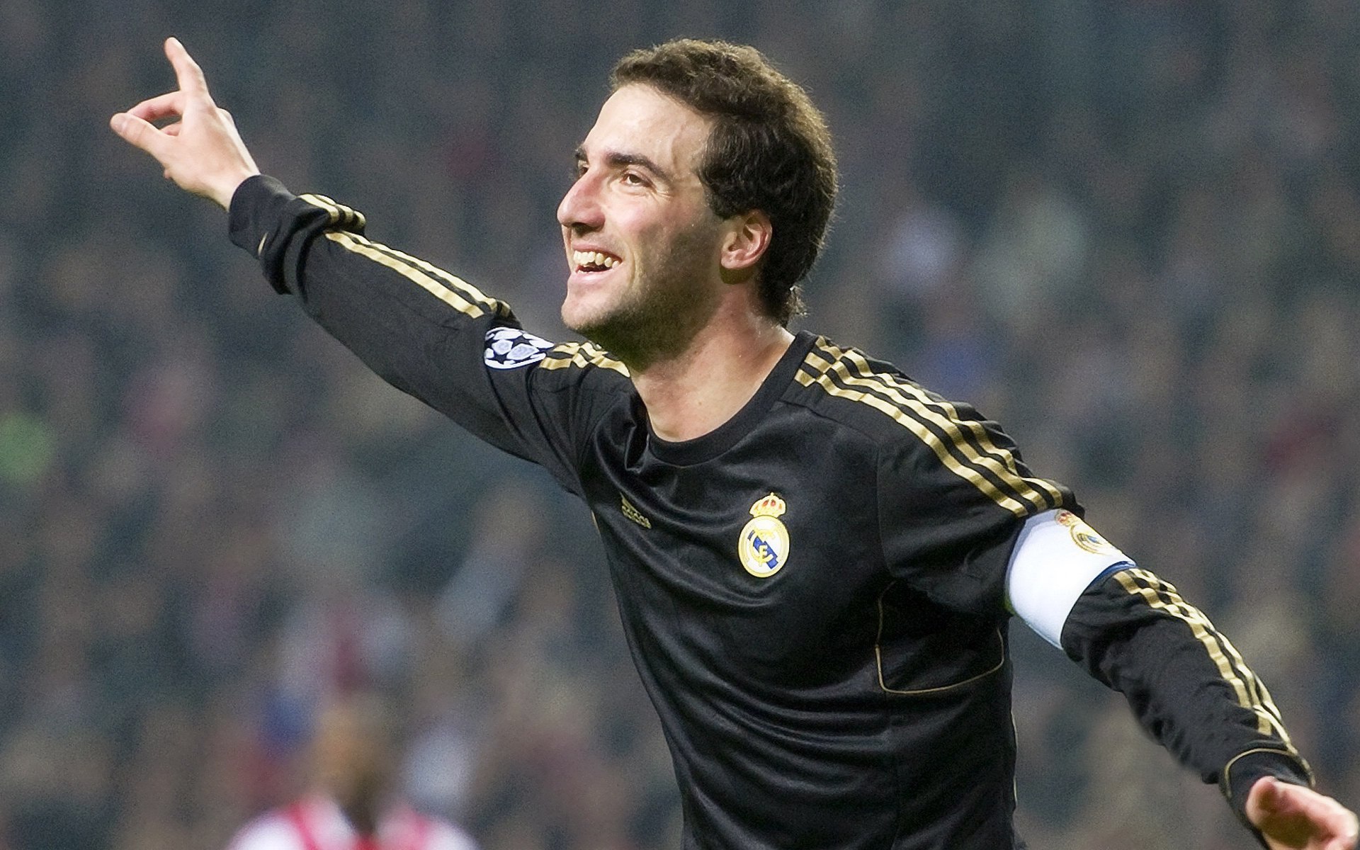 战术妙计：利用防守反击打出精彩反攻！，防守反击训练